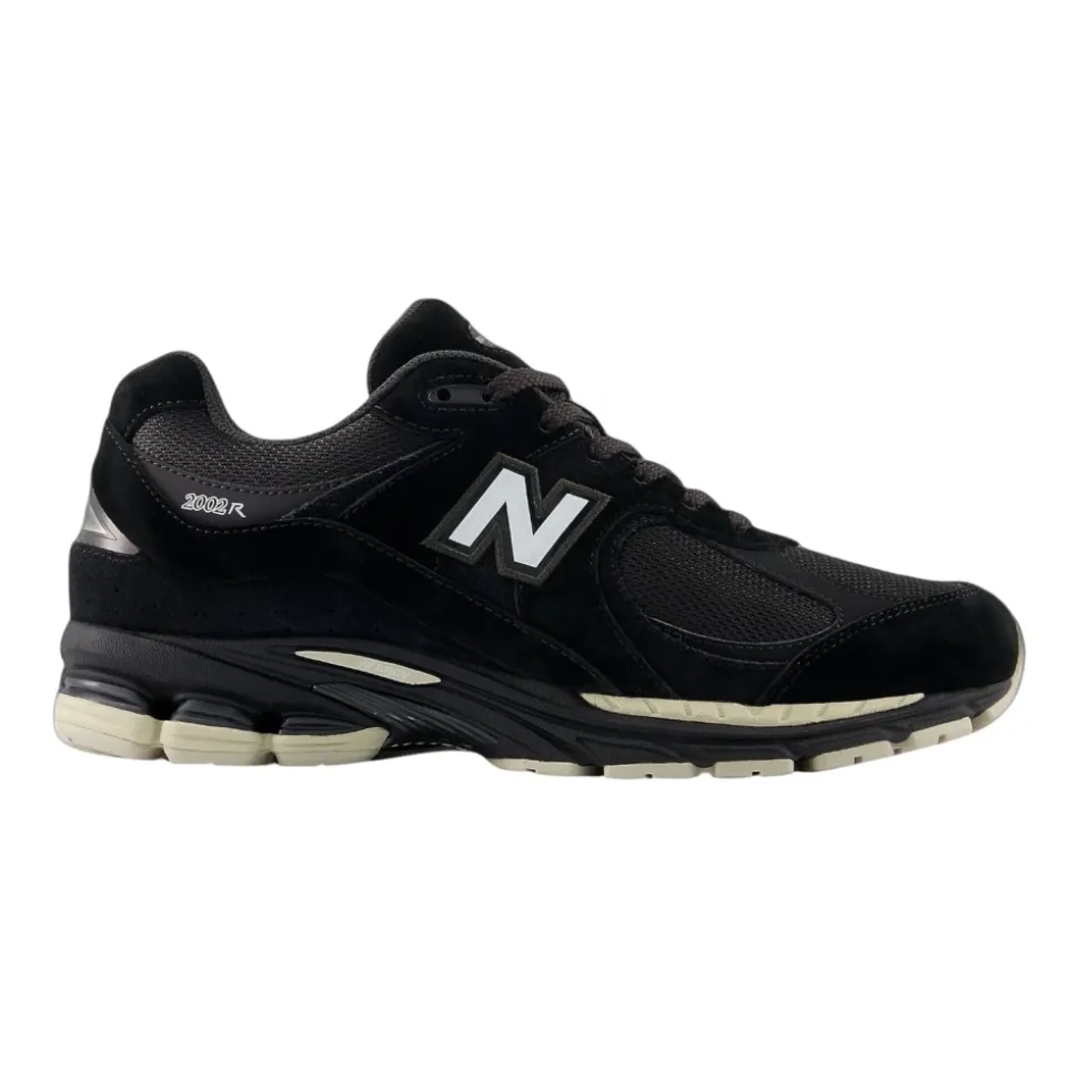 2002R Sneaker