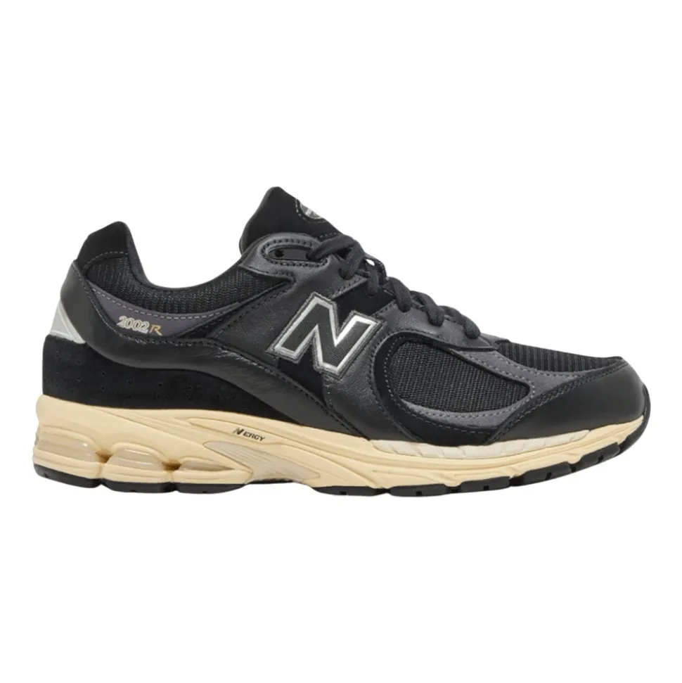 2002R Sneakers