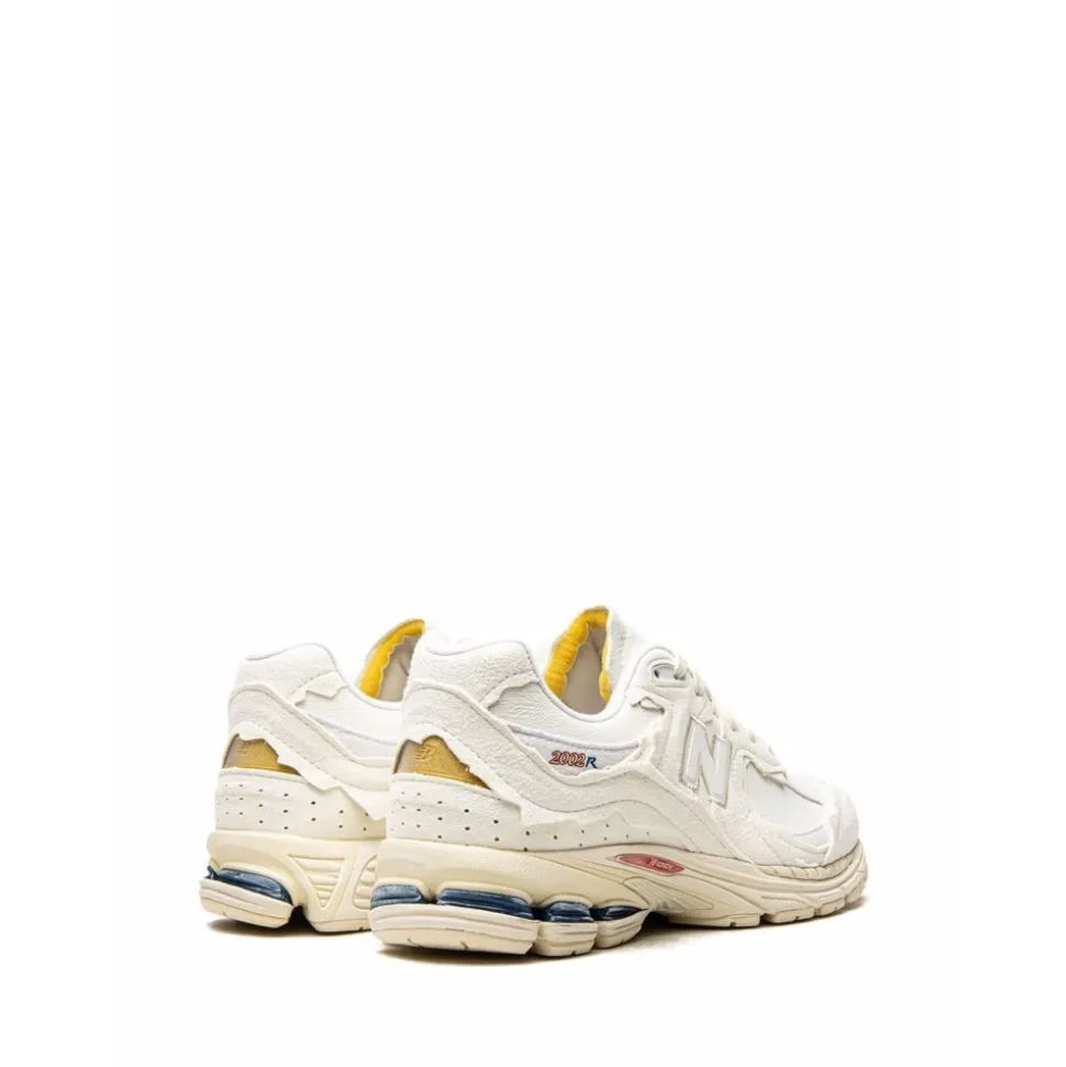 2002R Sneakers