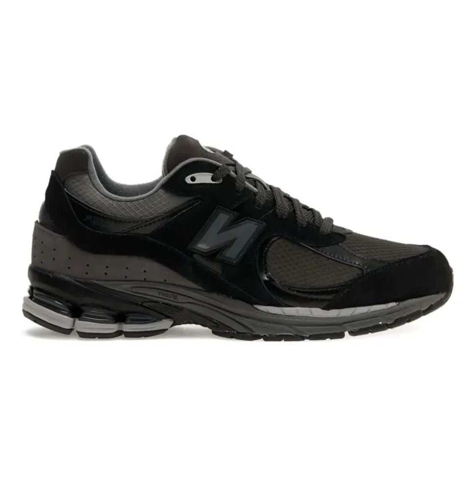 2002R Sneakers