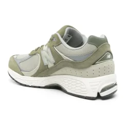 2002R Sneakers