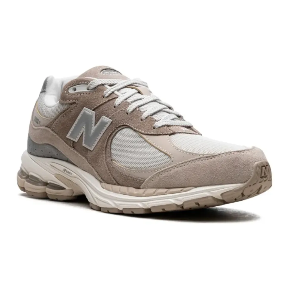 2002R Sneakers