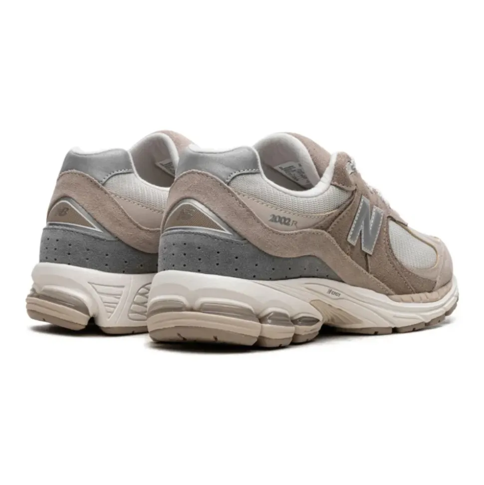 2002R Sneakers