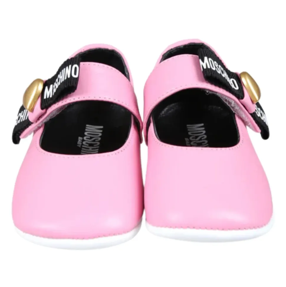 Rosa Lederballerinas mit Schleife