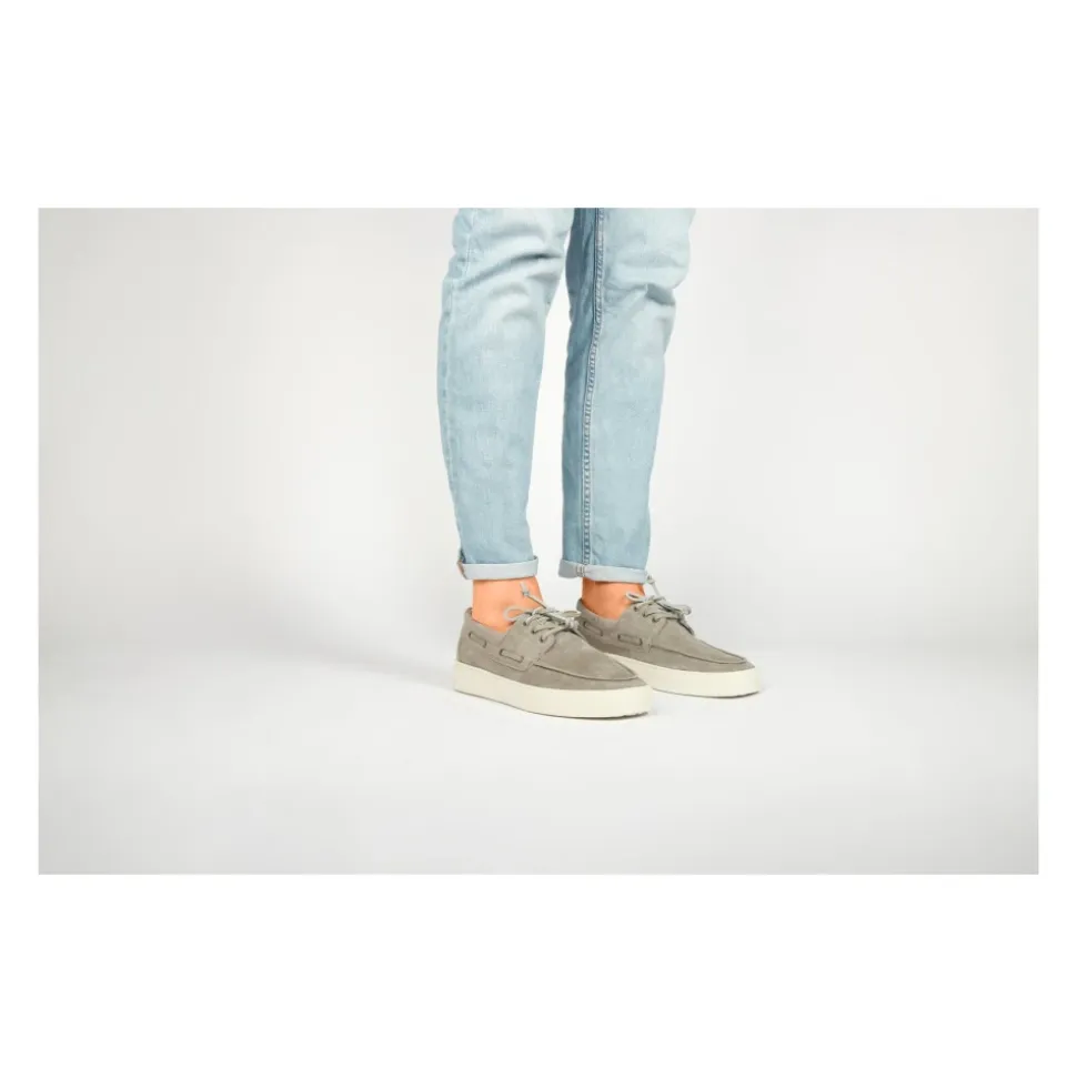 Ruby Agwe Sneaker