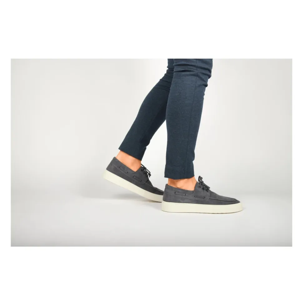 Ruby Agwe Sneaker