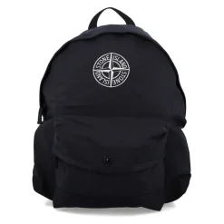 Rucksack mit gepolsterten Trägern und Taschen