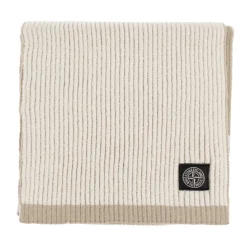 Schal mit Logopatch