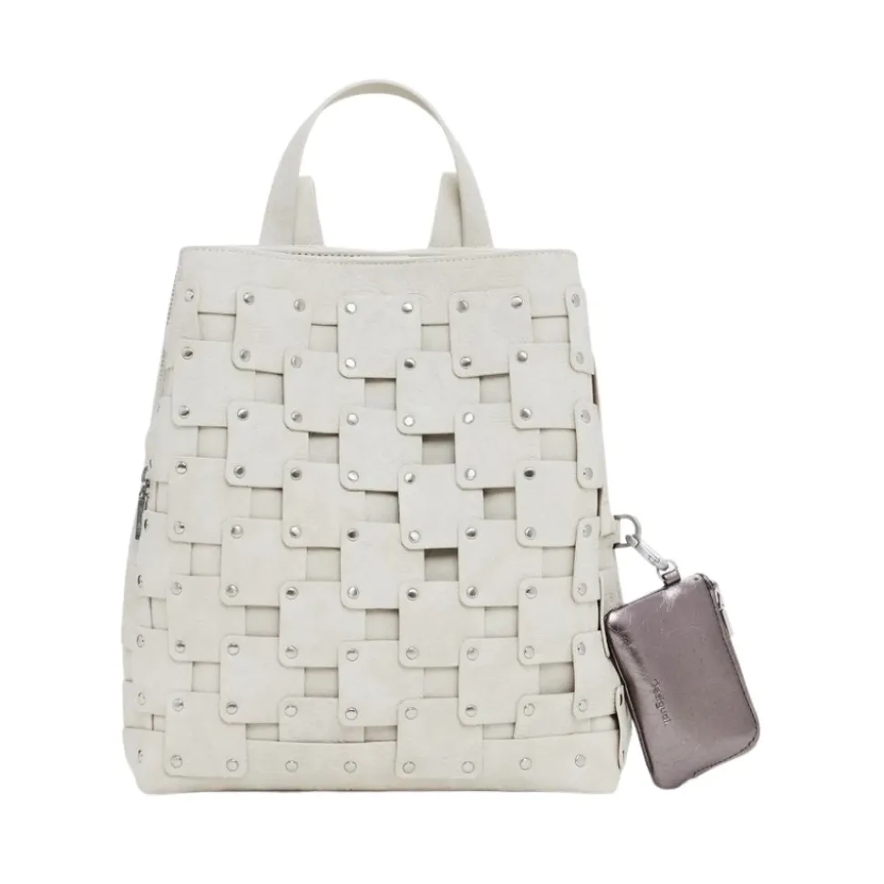 Schicker Beiger Damenrucksack mit Nieten