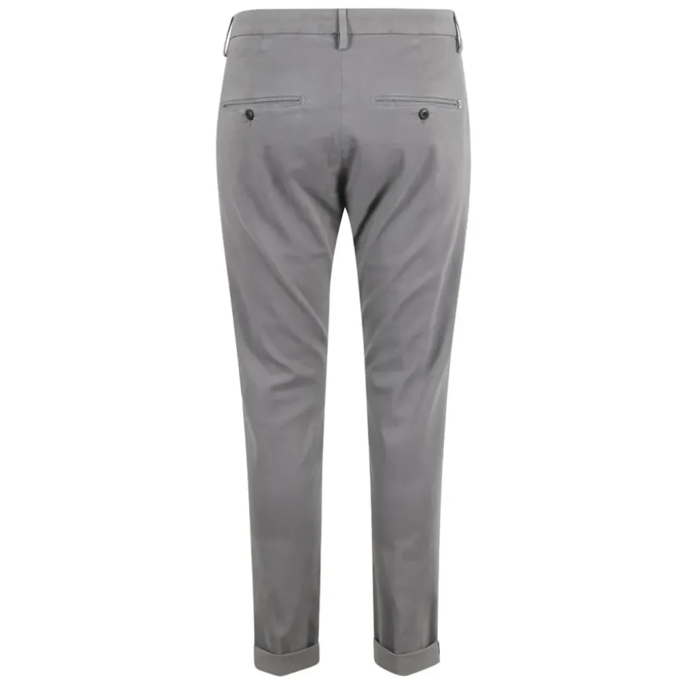 Schmale Chino-Hose mit Gesäßtaschen