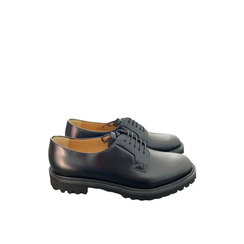Schnürschuhe