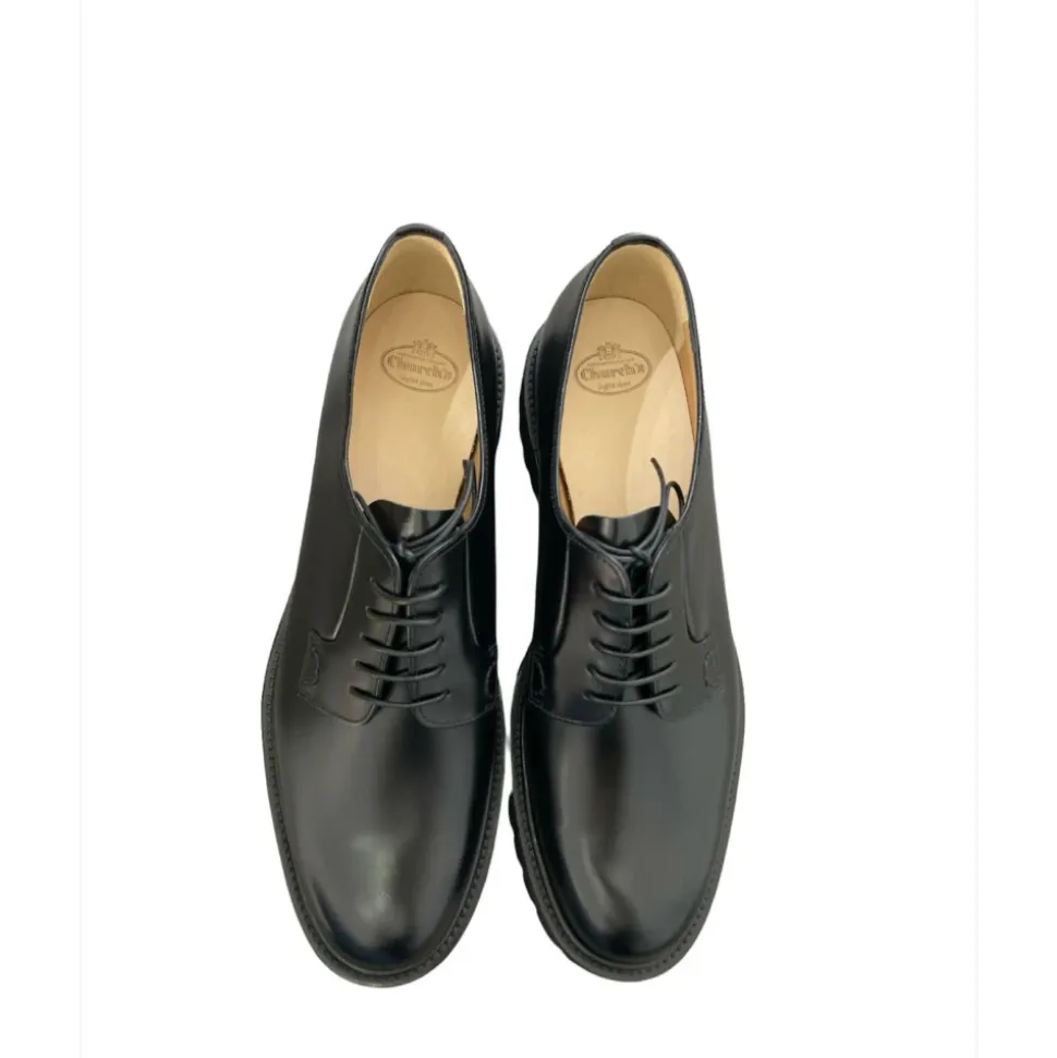 Schnürschuhe