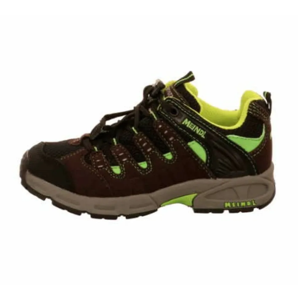 Schnürschuhe