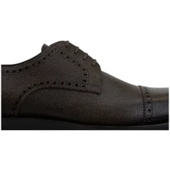 Schnürschuhe aus Leder