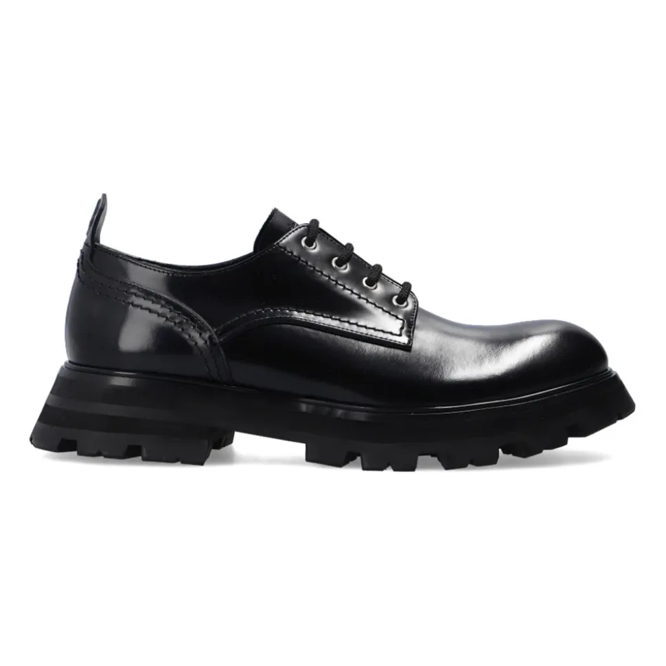Schnürschuhe aus Leder