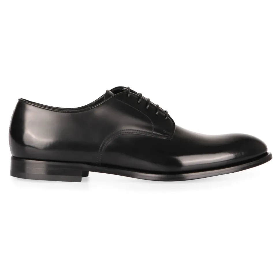 Schnürschuhe aus Leder mit runder Spitze
