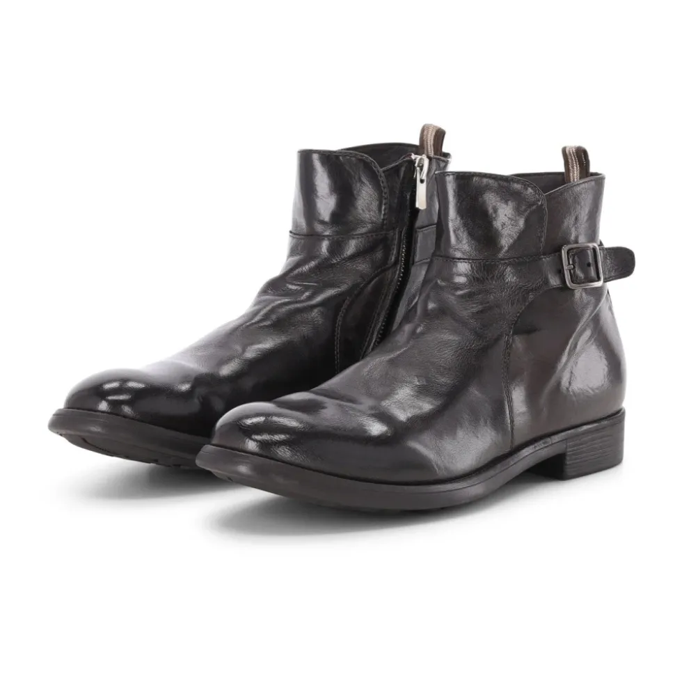 Schnürstiefel