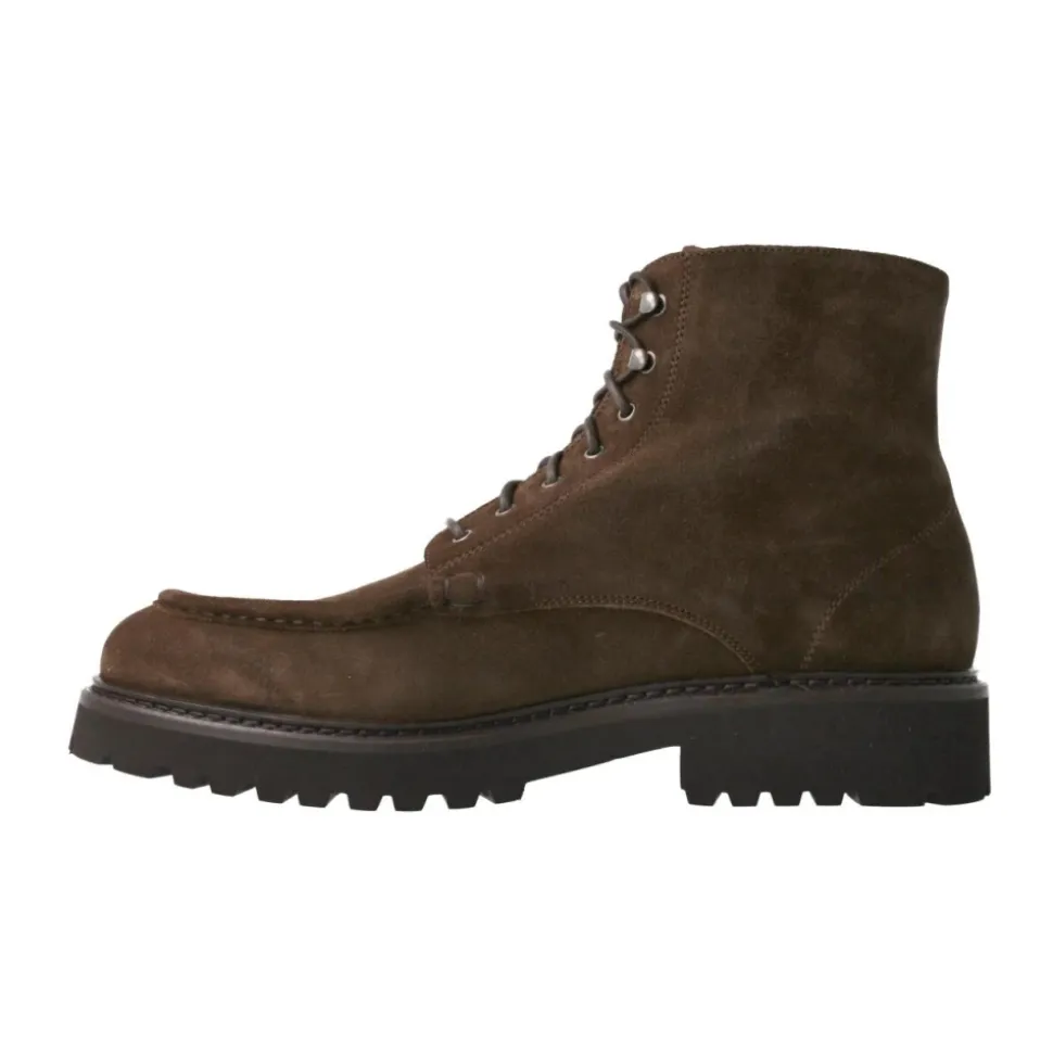 Schnürstiefel