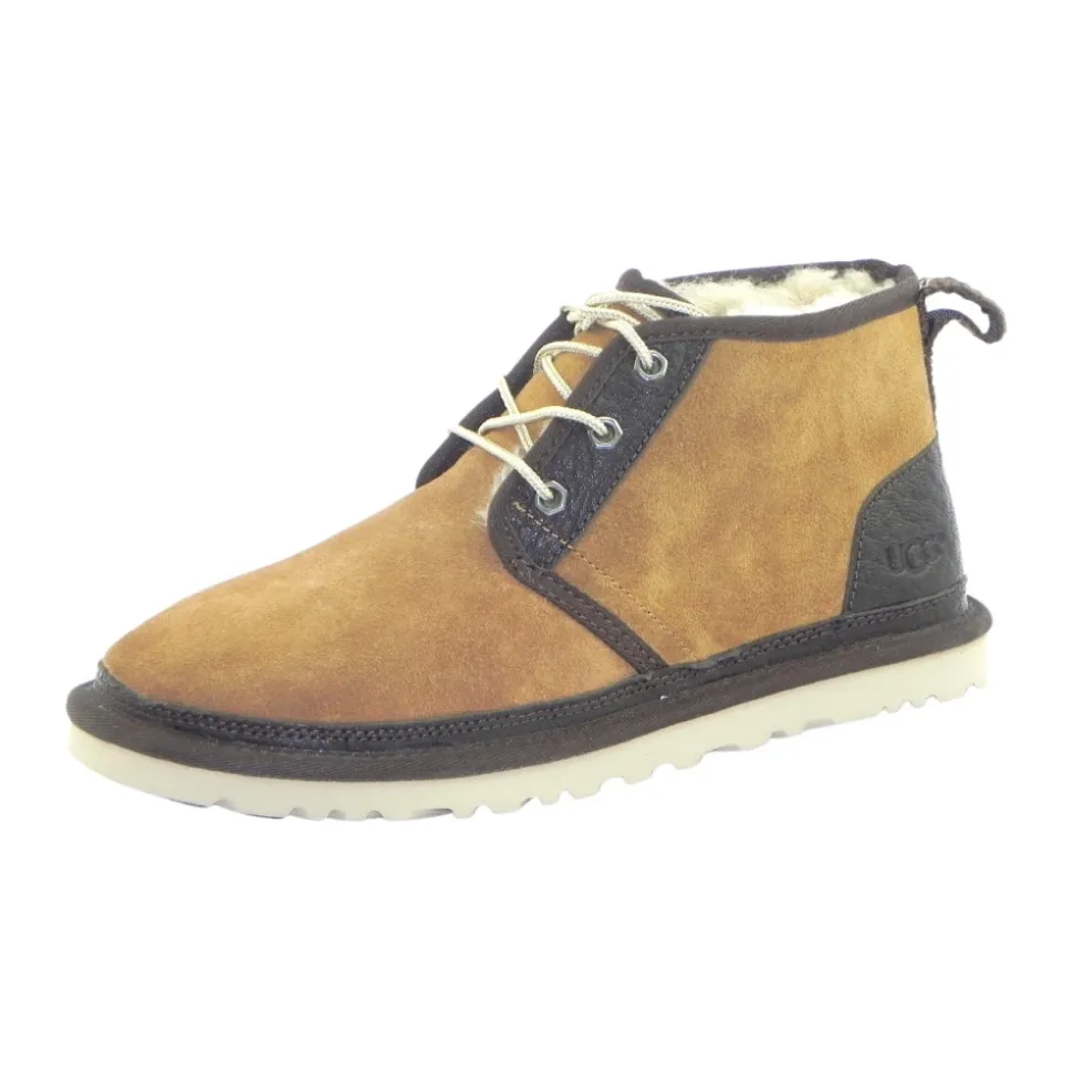 Schnürstiefel