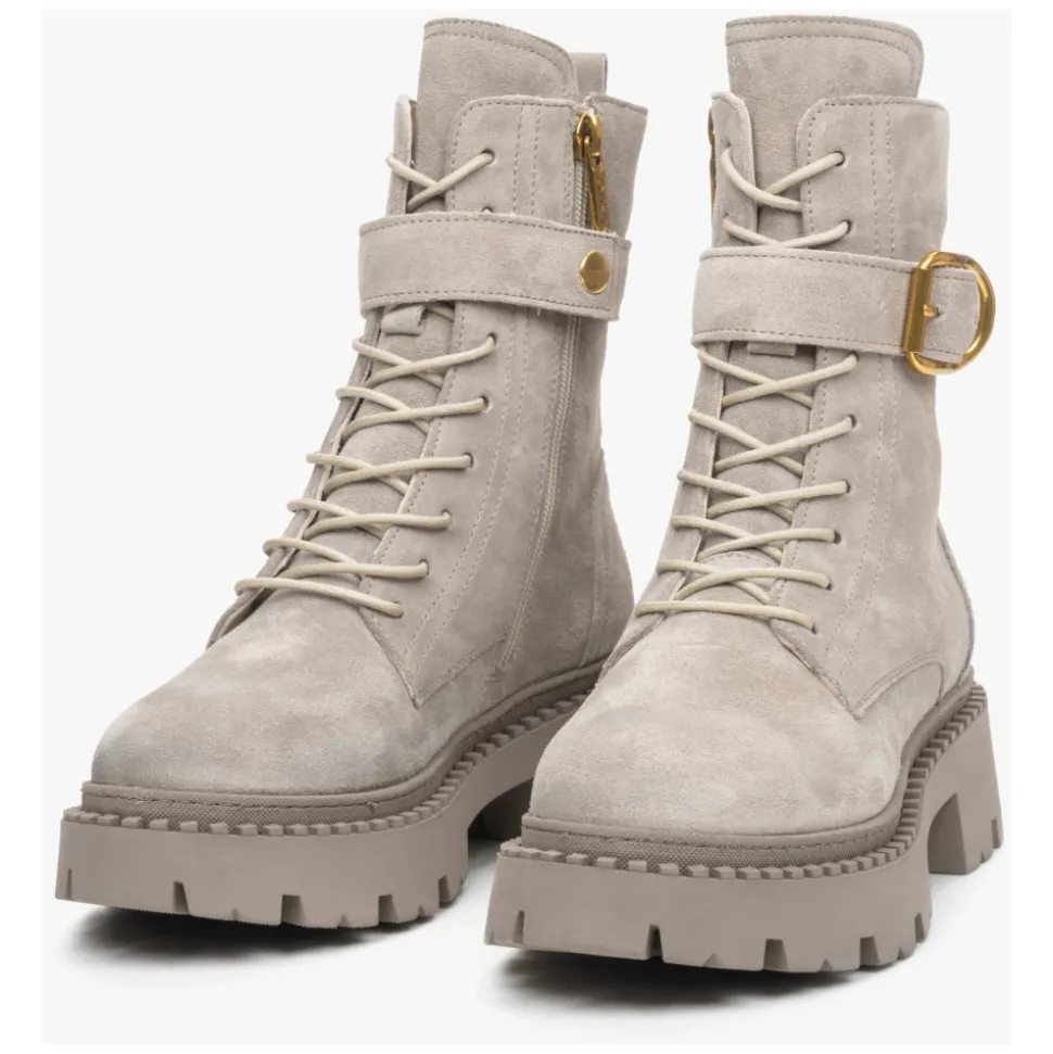 Schnür-Winterstiefel