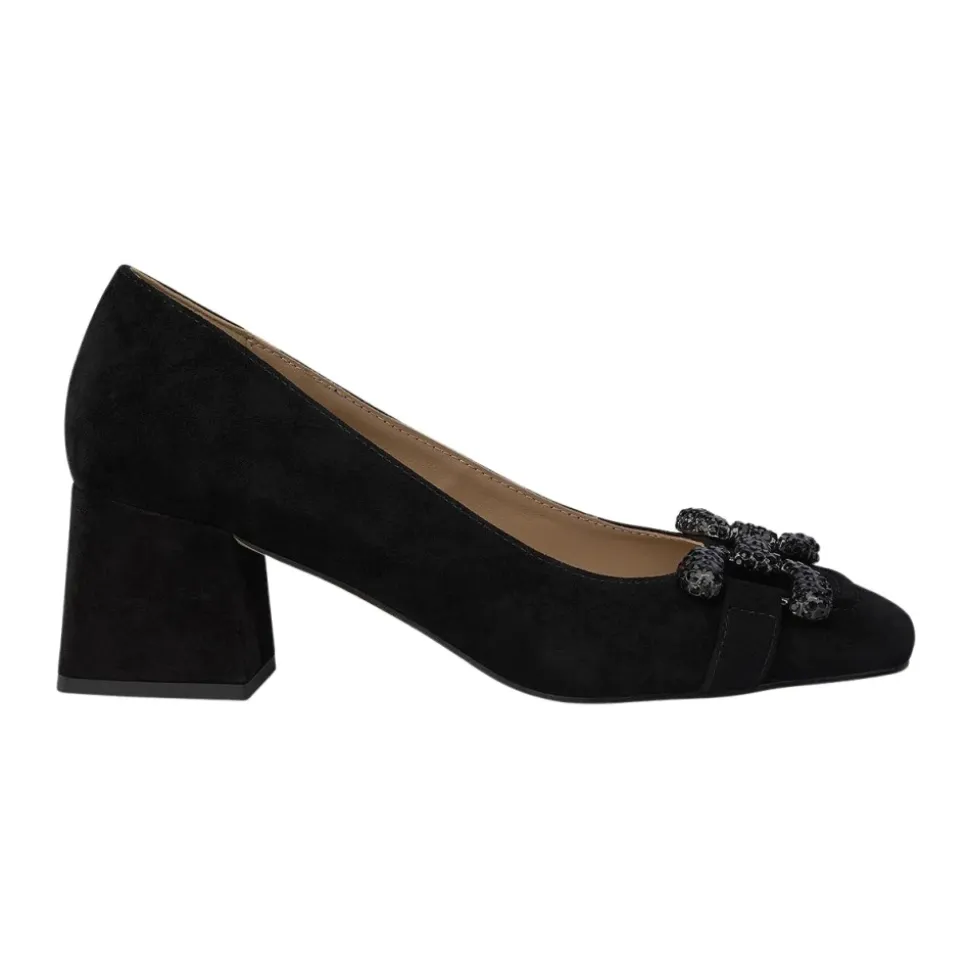 Schuh mit Absatz und Detail
