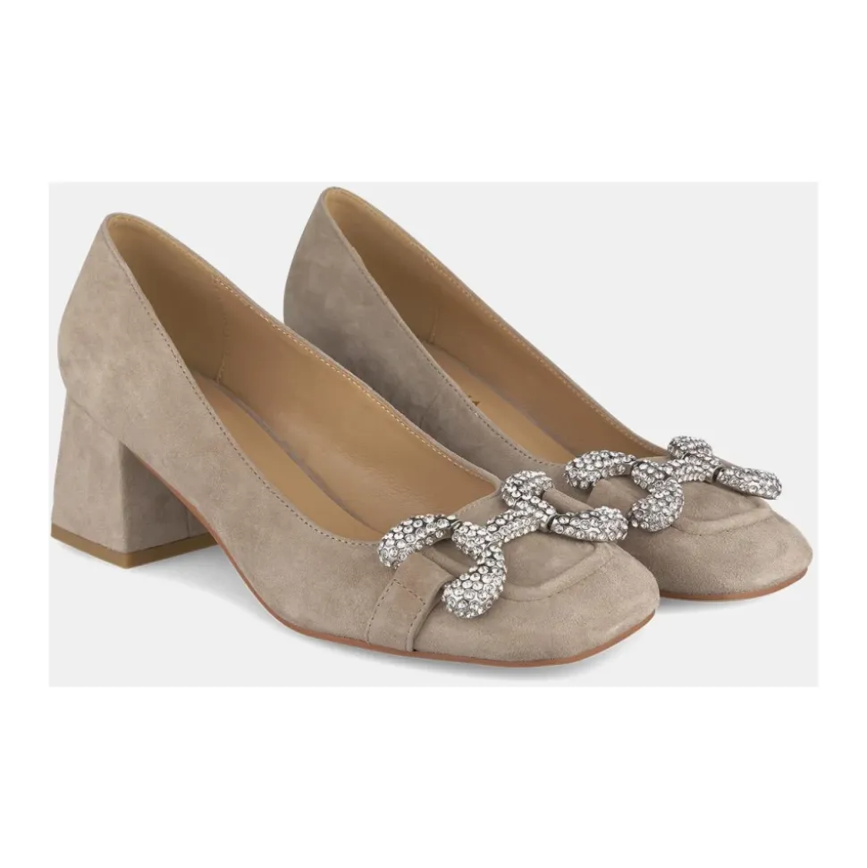 Schuh mit Absatz und Detail