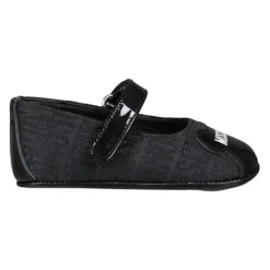 Schwarze Ballerinas mit Klettverschluss