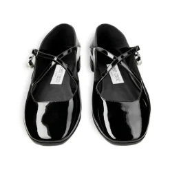 Schwarze Flache Schuhe mit Mandelzehen