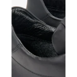 Schwarze High-Top Sneakers