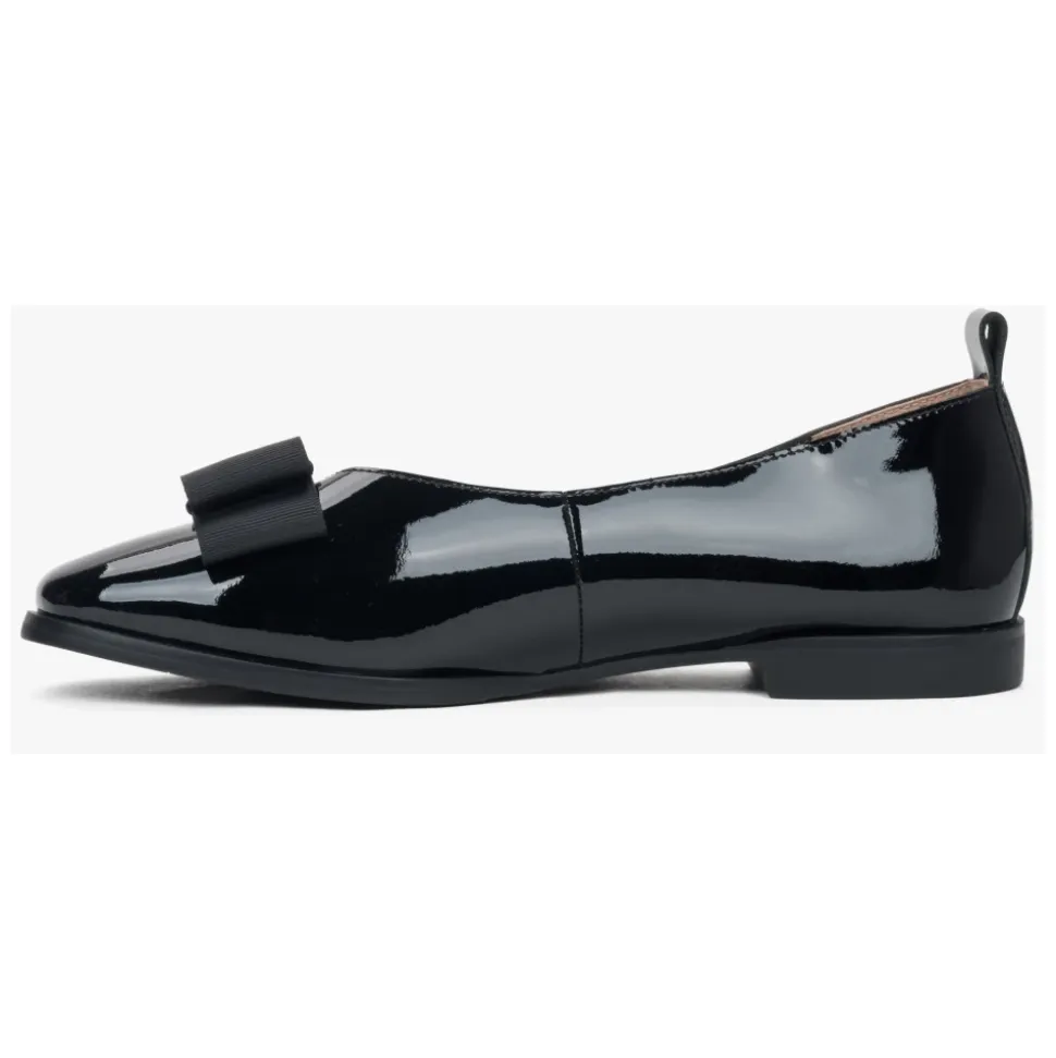 Schwarze Lackleder-Ballerinas für Damen mit einer Schleife