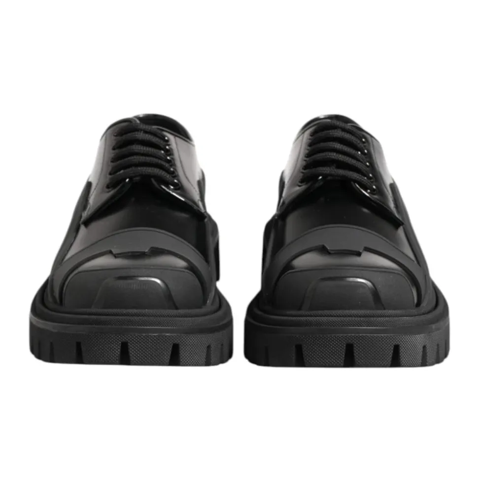 Schwarze Lackleder-Derby-Kleidschuhe