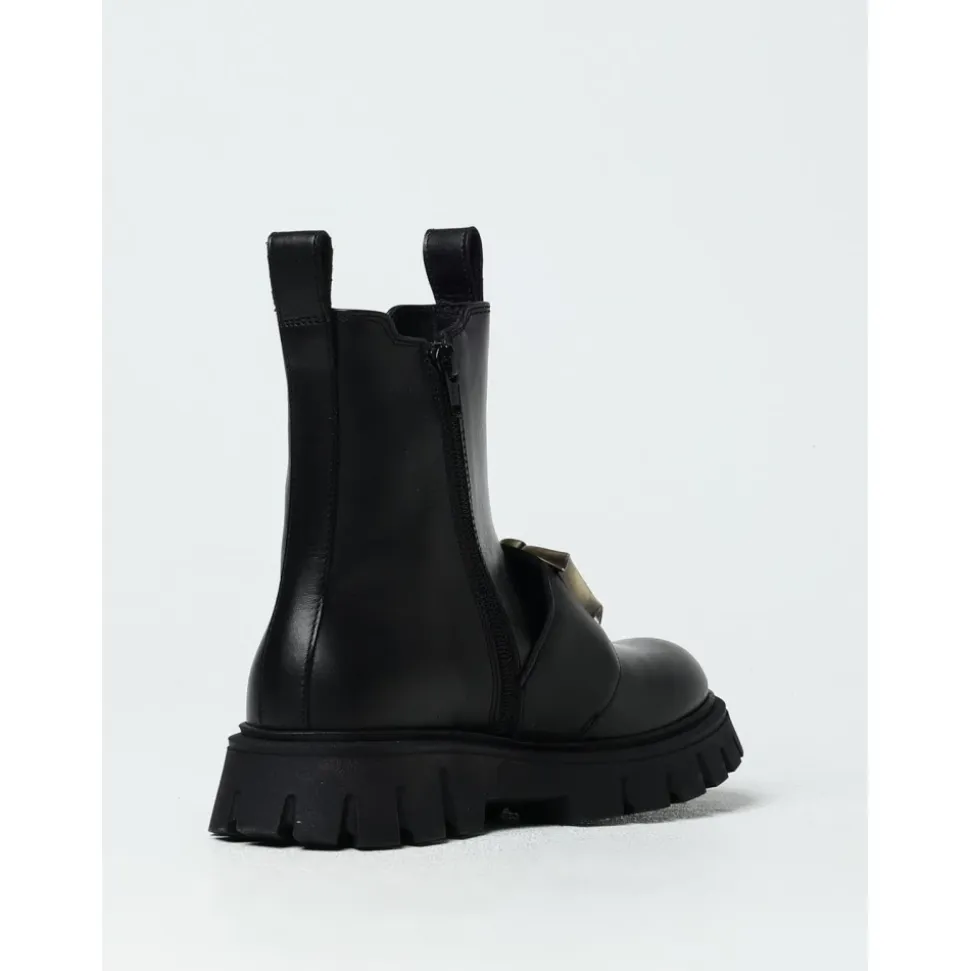 Schwarze Lederknöchelstiefel mit Schnalle