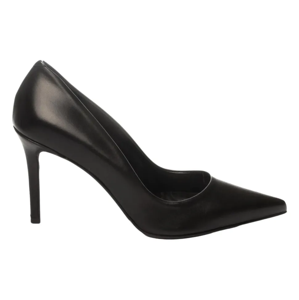 Schwarze Lederpumps mit spitzer Kappe