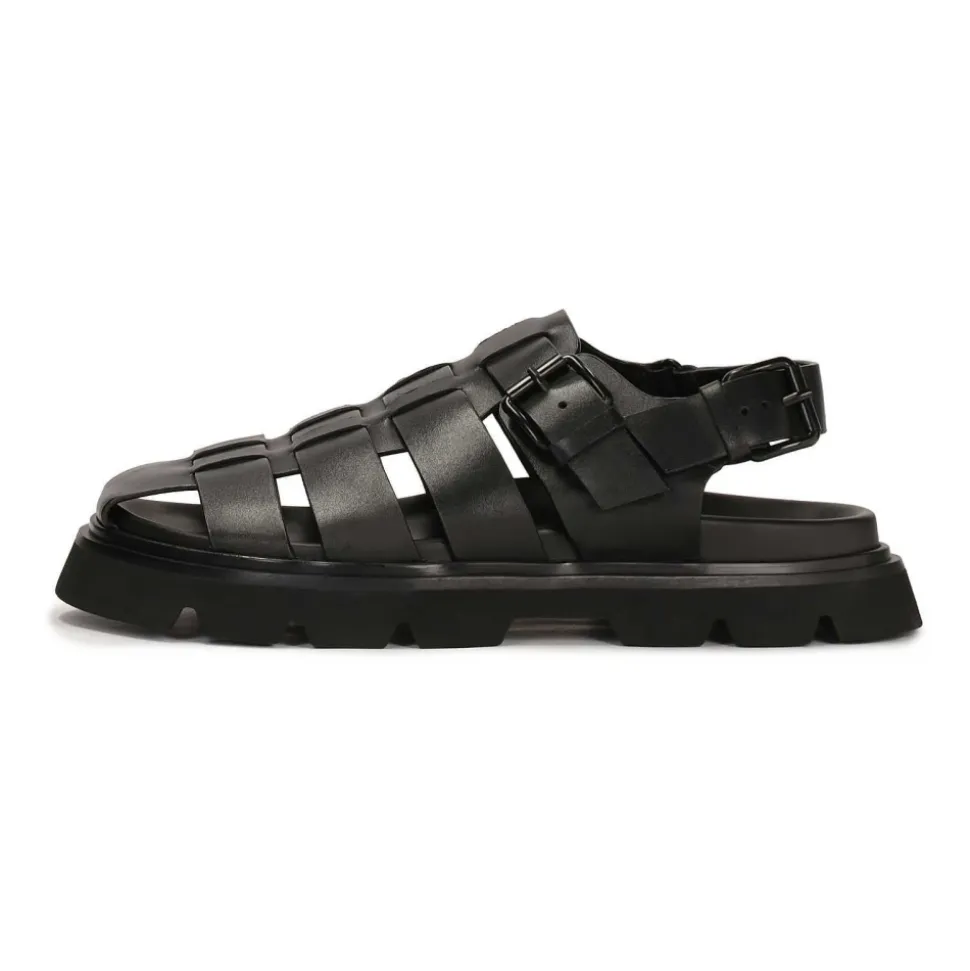 Schwarze Ledersandalen mit bedeckten Zehen