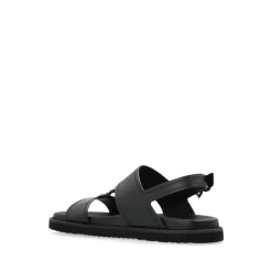 Schwarze Sandalen mit Schnalle und flacher Gummisohle