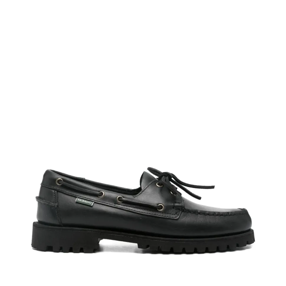 Schwarze Schnürschuhe mit Lug-Sohle
