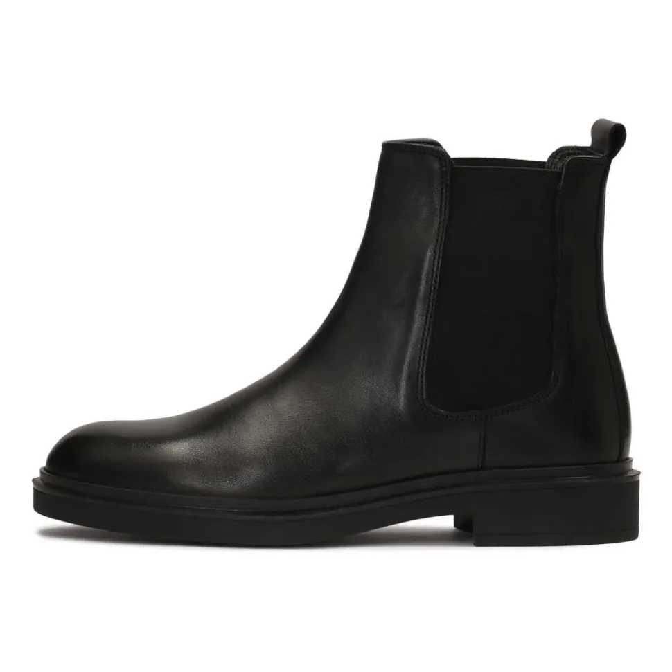 Schwarze Slipper aus glattem Leder
