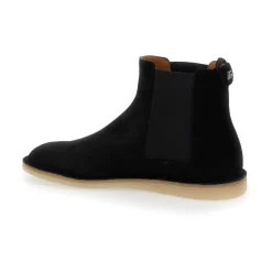Schwarze Stiefel mit Gummisohle