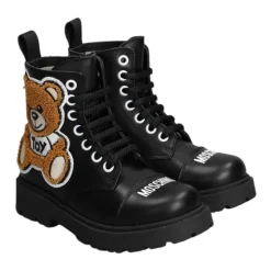 Schwarze Stiefel VAR.01