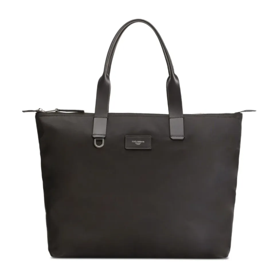 Schwarze Taschen für einen stilvollen Look