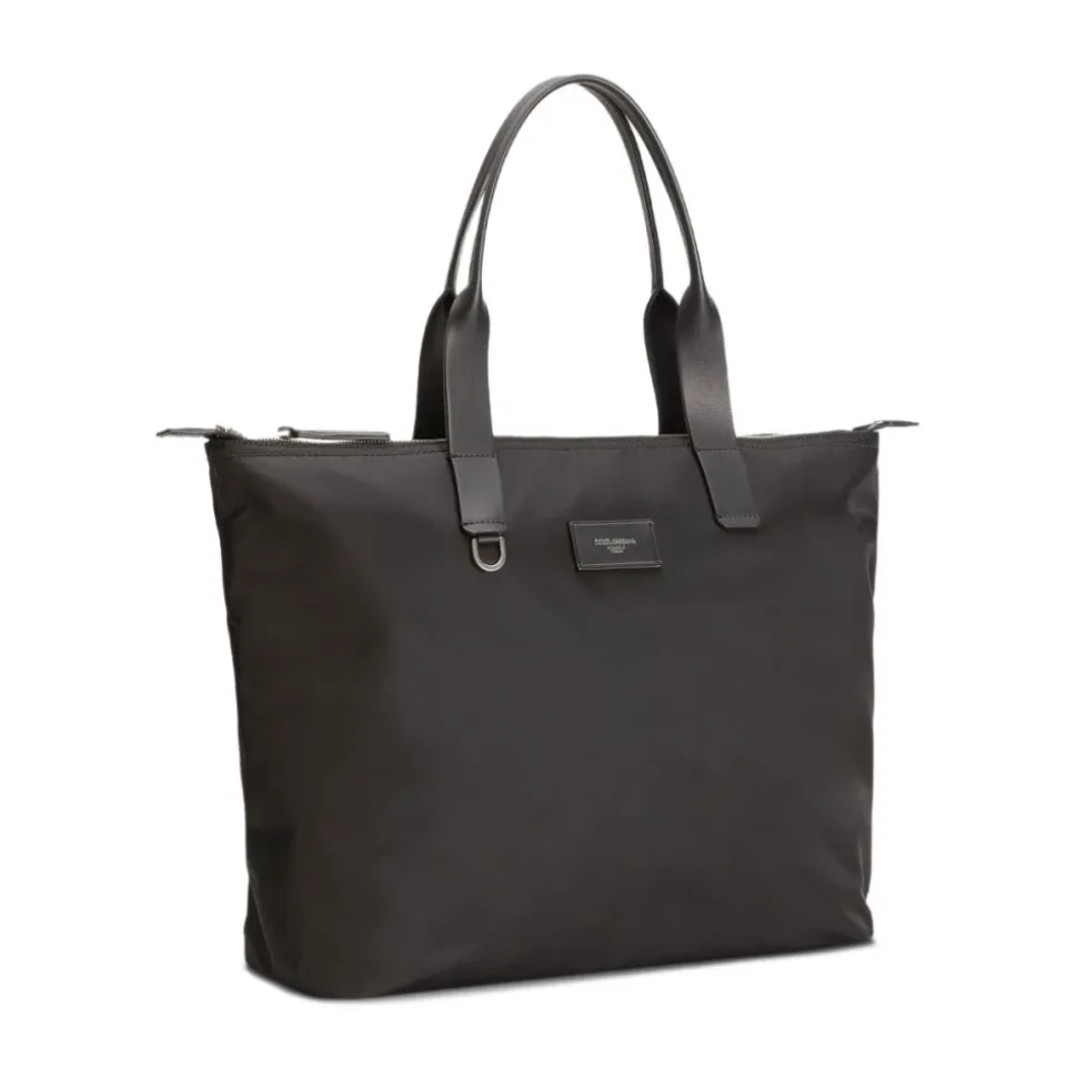 Schwarze Taschen für einen stilvollen Look