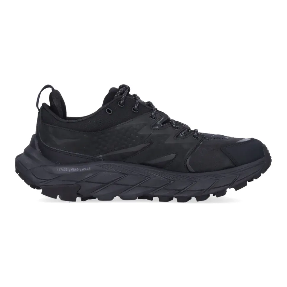 Schwarzer Outdoor-Schuh mit Gore-Tex
