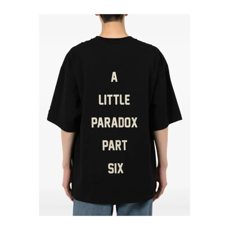 Schwarzes T-Shirt mit Katzenprint und Rundhalsausschnitt