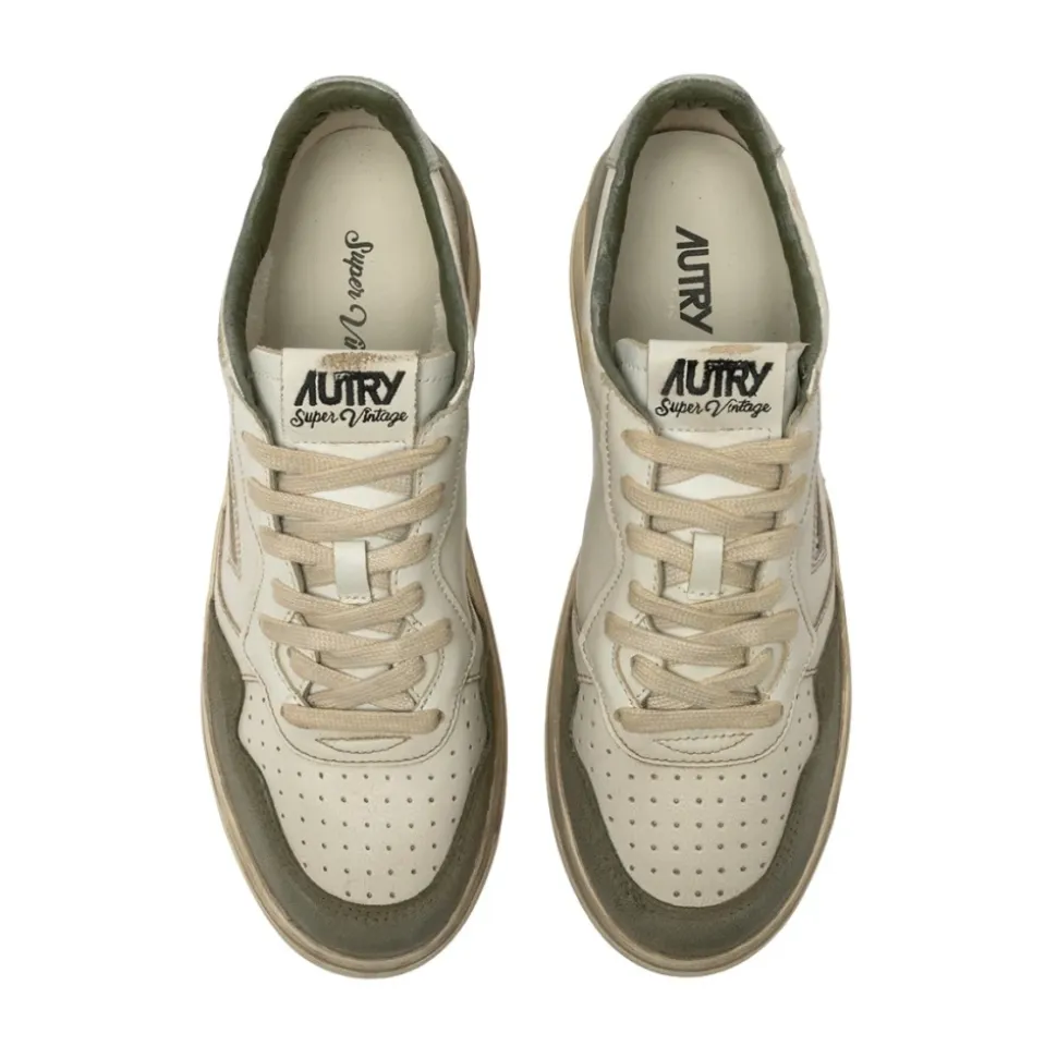 Silberne Eidechse Wildleder Sneakers