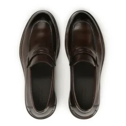 Slip-On Halbschuhe auf einer dicken Sohle