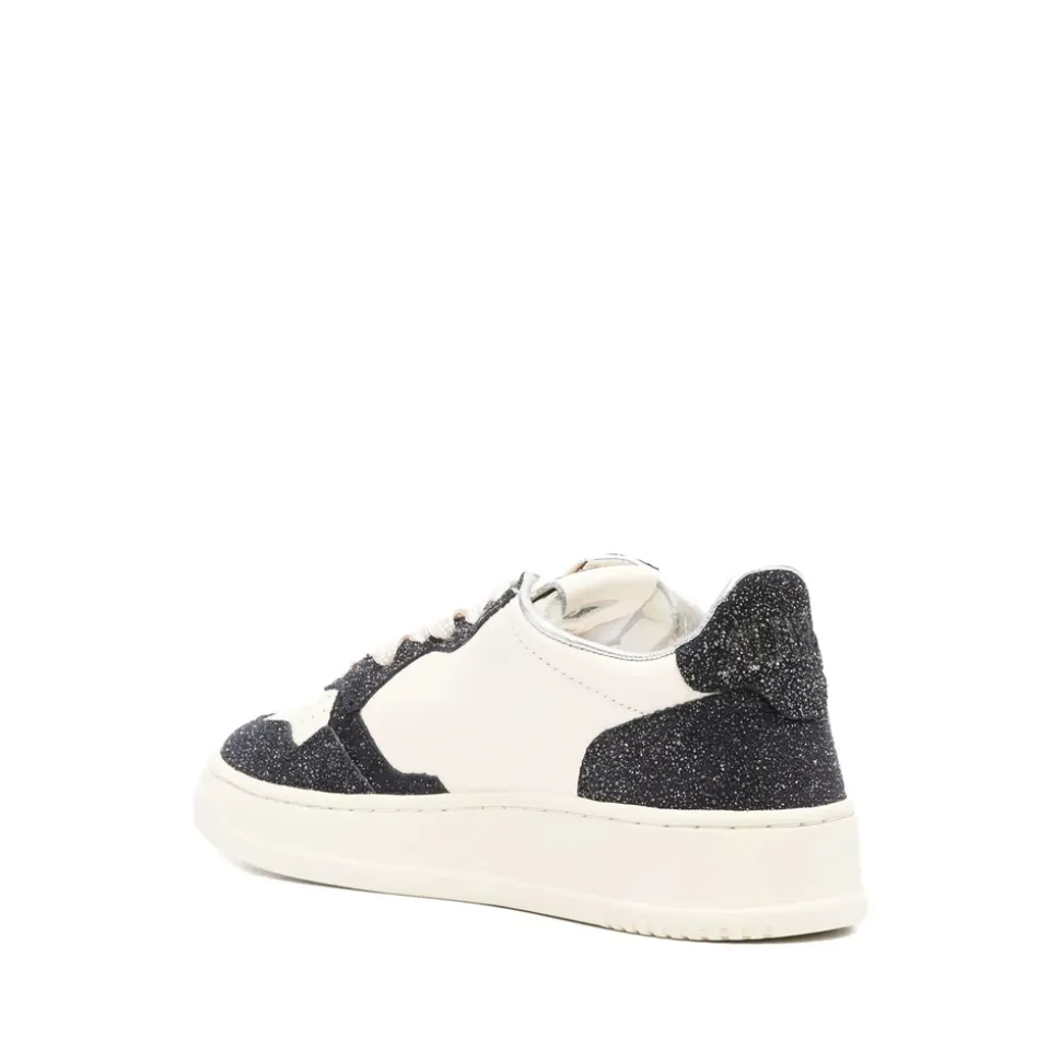 Sneakers mit Glitzer-Elementen und Leder-Obermaterial