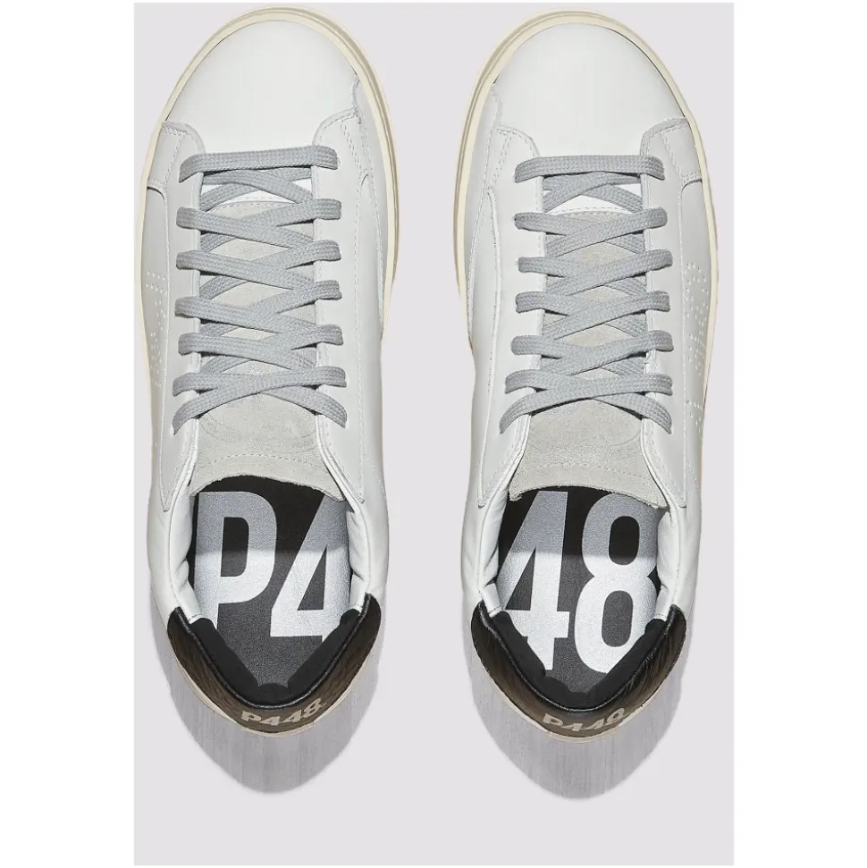 Sneakers mit Kontrastleder