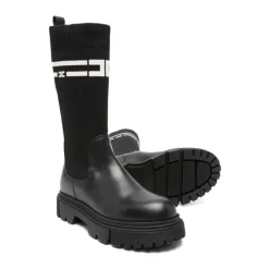 Stiefel zum Reinschlüpfen mit runder Spitze
