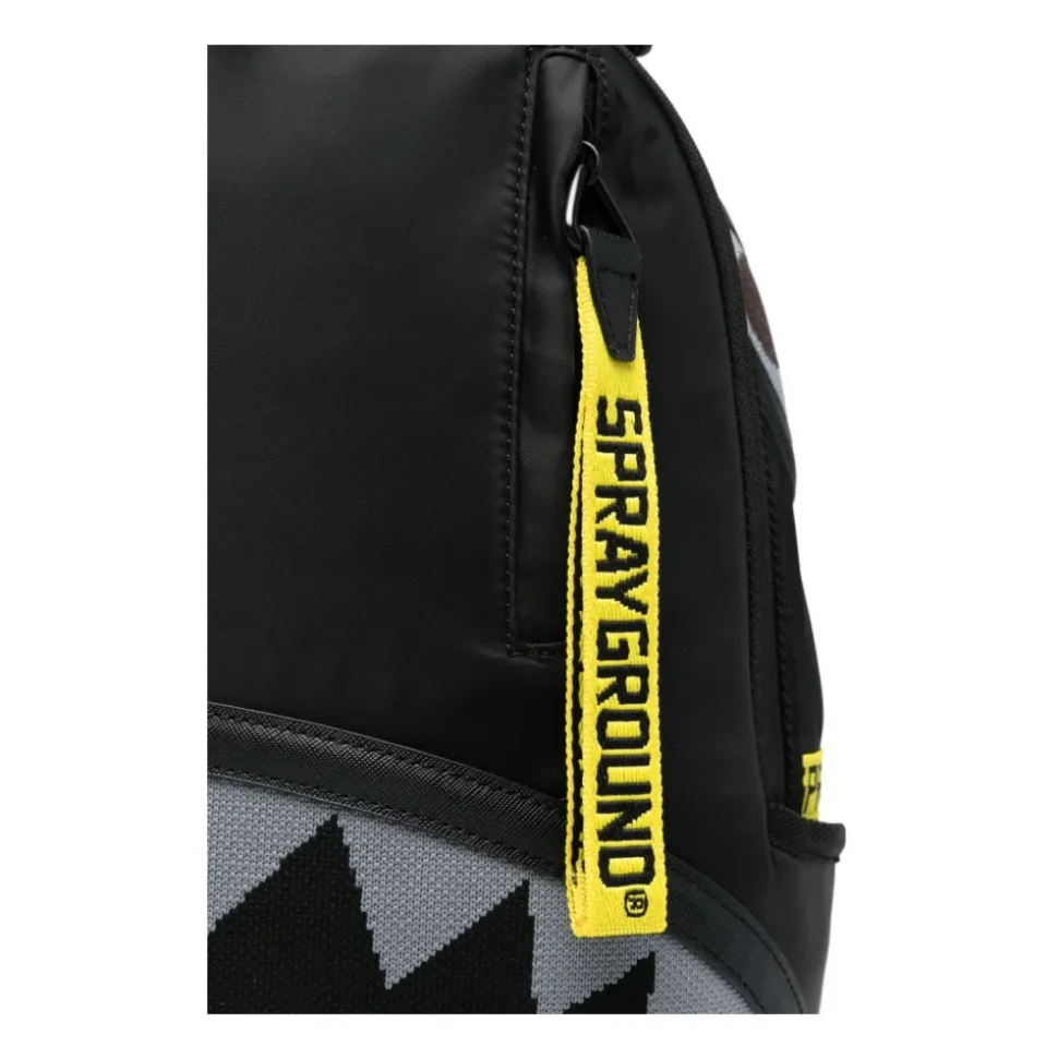 Stilvolle Bucket Bag & Rucksack