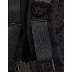 Stilvolle schwarze Taschen mit mehreren Fächern